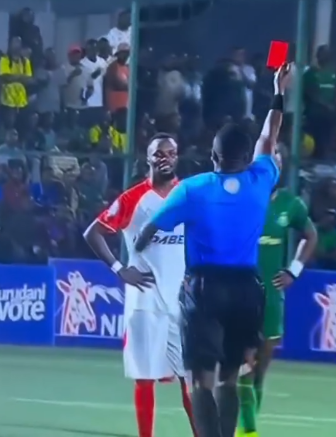 Geoffrey Manyasi alimiwa umeme katika mchezo dhidi ya Yanga SC